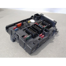 BOITE A FUSIBLES PEUGEOT 307