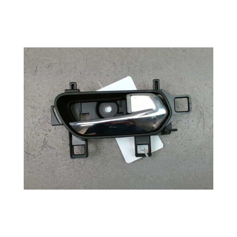 POIGNEE INTERIEURE PORTE AVANT DROIT NISSAN MICRA 2009-