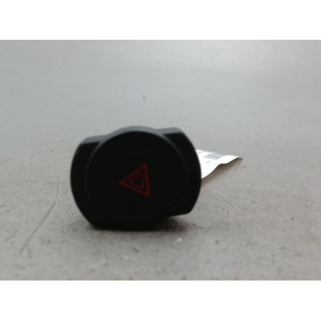 BOUTON DE WARNING DACIA SANDERO I 2008-2012