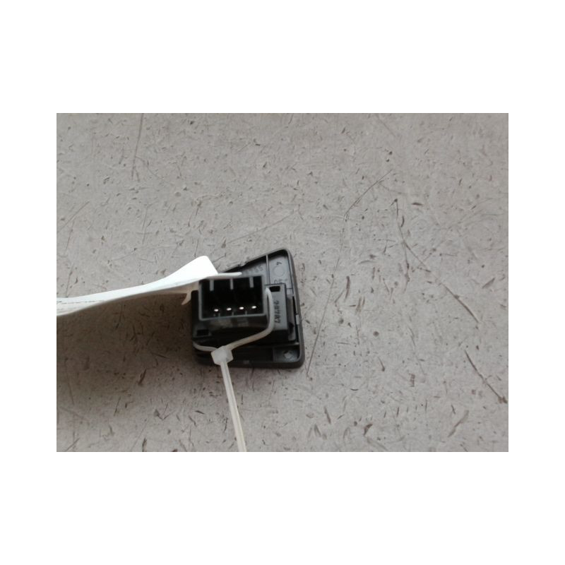 COMMANDE LEVE-GLACE PORTE AVD FIAT PANDA II 2003-2012