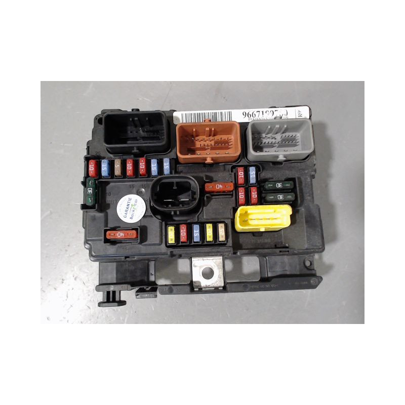 BOITE A FUSIBLES CITROEN C3