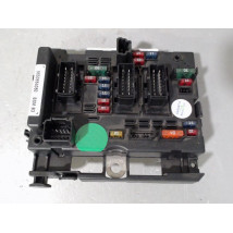 BOITE A FUSIBLES PEUGEOT 206