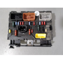 BOITE A FUSIBLES PEUGEOT 207