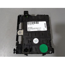 BOITE A FUSIBLES PEUGEOT 807