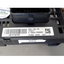 BOITE A FUSIBLES PEUGEOT 3008 2009-