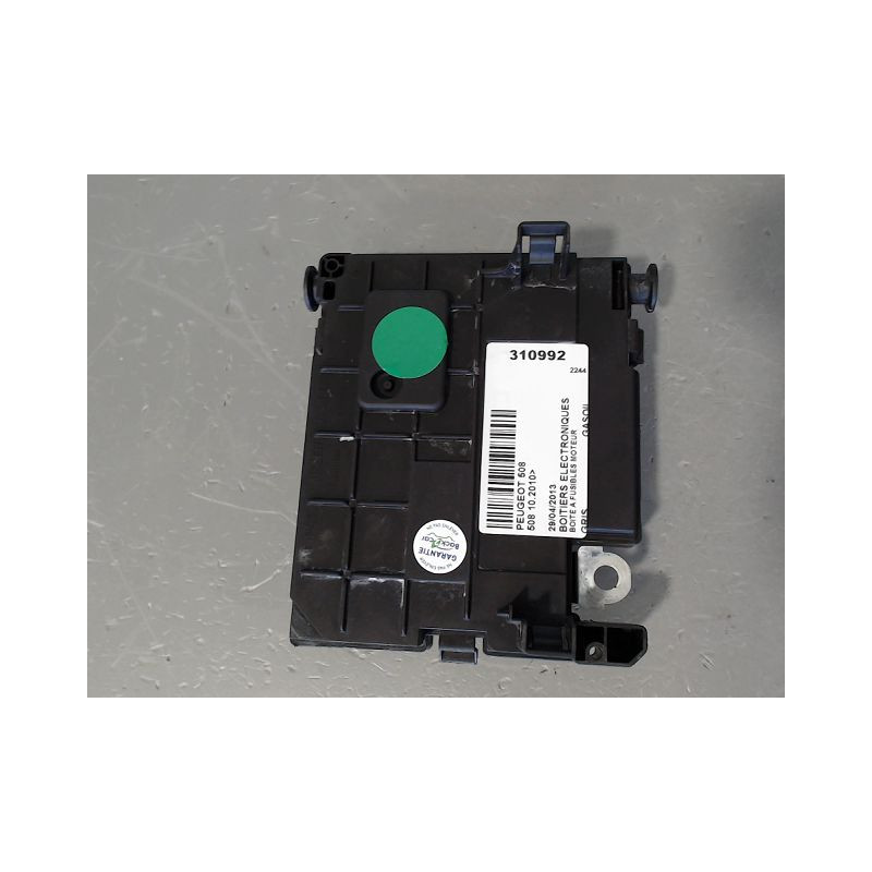 BOITE A FUSIBLES PEUGEOT 508 2010-