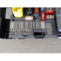 BOITE A FUSIBLES CITROEN C4
