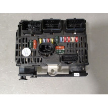 BOITE A FUSIBLES PEUGEOT 407