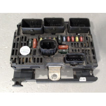 BOITE A FUSIBLES PEUGEOT 407