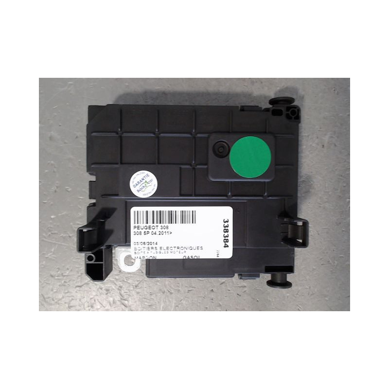 BOITE A FUSIBLES PEUGEOT 308 2011-