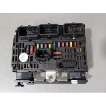 BOITE A FUSIBLES PEUGEOT 407