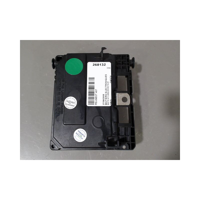 BOITE A FUSIBLES PEUGEOT 407