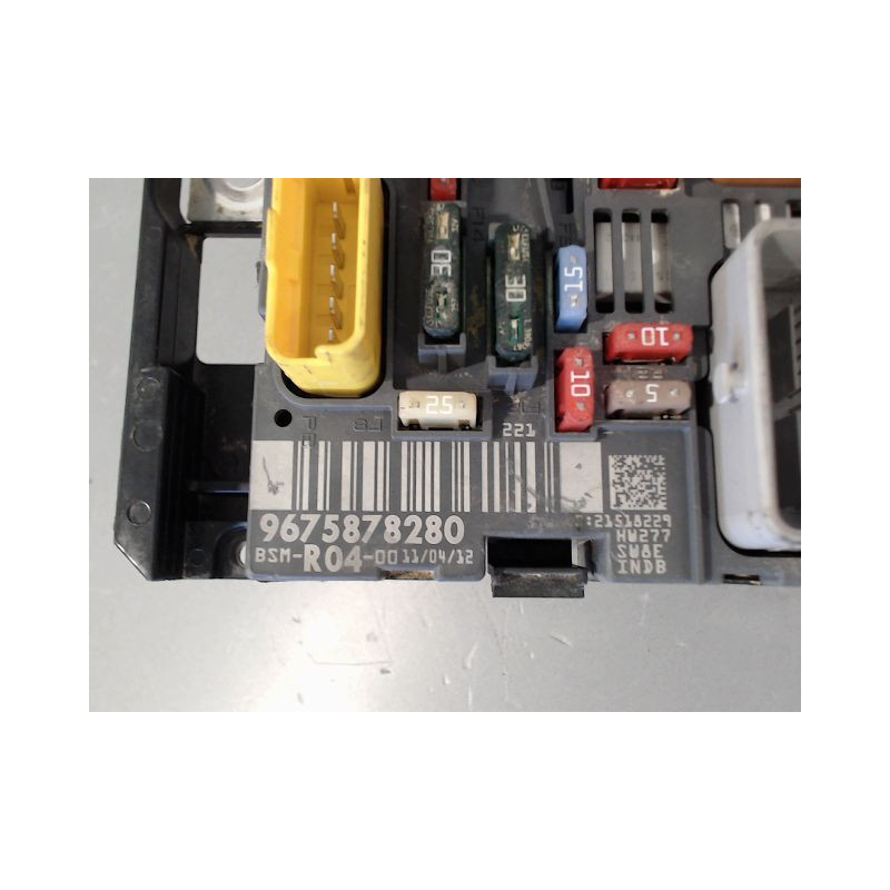 BOITE A FUSIBLES PEUGEOT PARTNER TEPEE 2008-