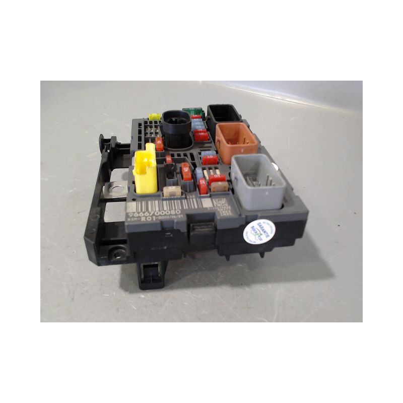 BOITE A FUSIBLES CITROEN C4 PICASSO LONG