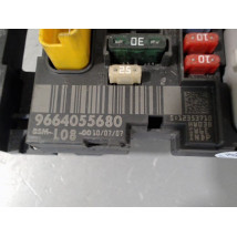 BOITE A FUSIBLES CITROEN C4 PICASSO