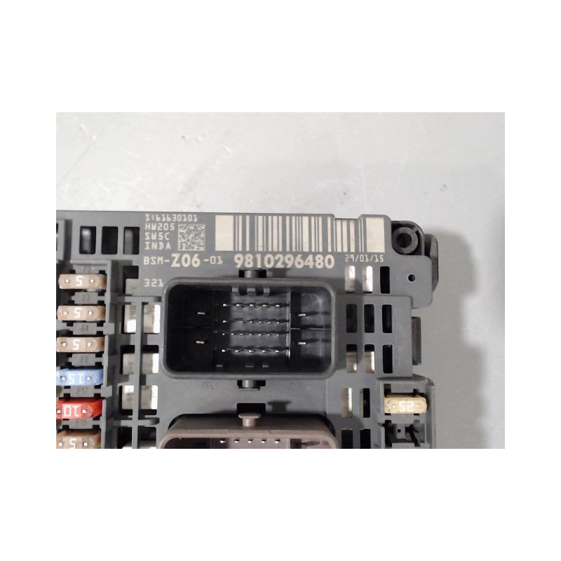 BOITE A FUSIBLES CITROEN C4