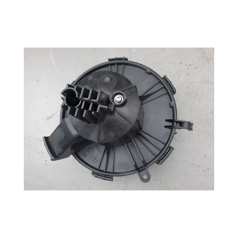 MOTEUR VENTILATEUR CHAUFFAGE OPEL ZAFIRA