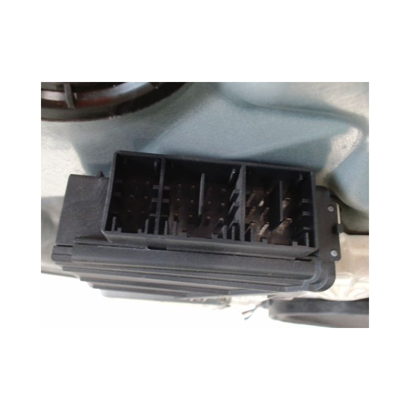 MECANISME+MOTEUR LEVE-GLACE AVANT DROIT SEAT IBIZA III Phase 1 (6L) 2002-2006