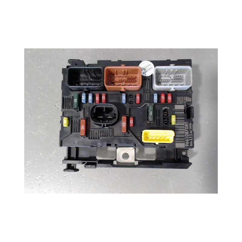 BOITE A FUSIBLES PEUGEOT 307 SW 2005-