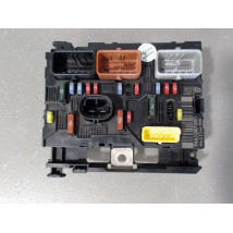 BOITE A FUSIBLES PEUGEOT 307 SW 2005-