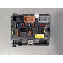BOITE A FUSIBLES PEUGEOT 307 2005-2007
