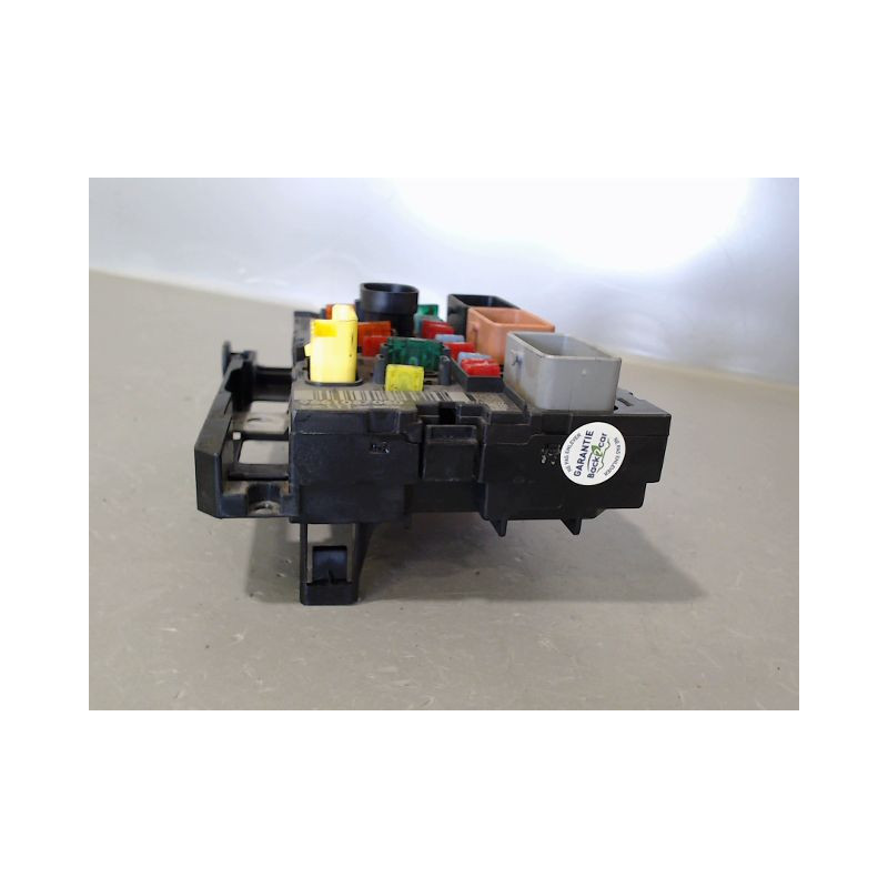 BOITE A FUSIBLES PEUGEOT 307 2005-2007