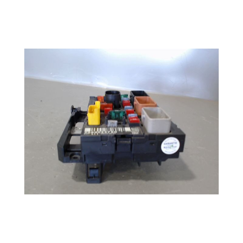 BOITE A FUSIBLES PEUGEOT 207 2007-