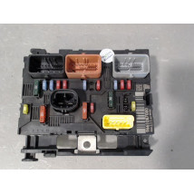 BOITE A FUSIBLES PEUGEOT 307 SW 02-05