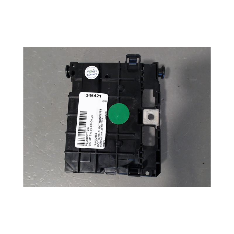 BOITE A FUSIBLES PEUGEOT 307 SW 02-05