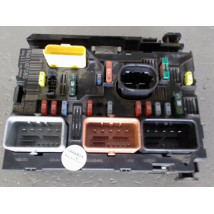 BOITE A FUSIBLES PEUGEOT 307 2005-2007