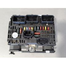 BOITE A FUSIBLES PEUGEOT 407