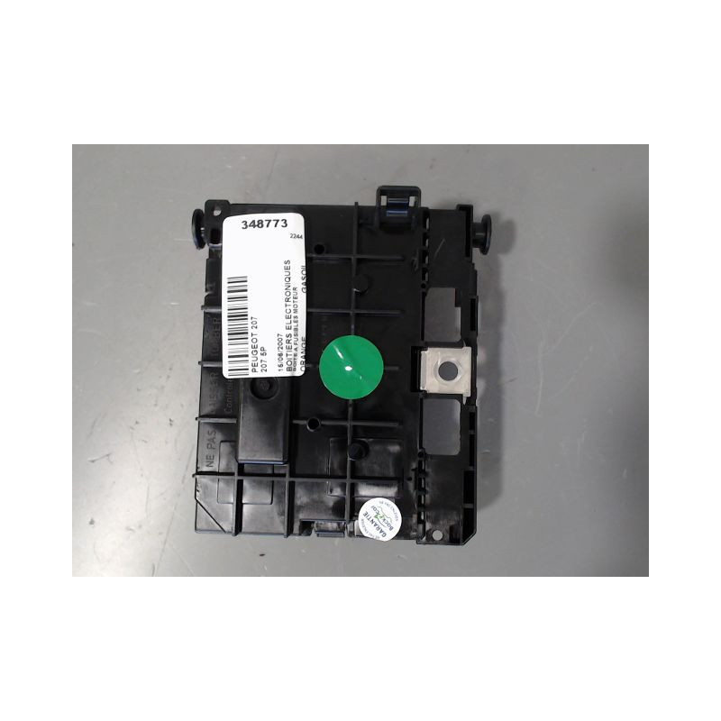 BOITE A FUSIBLES PEUGEOT 207 5P