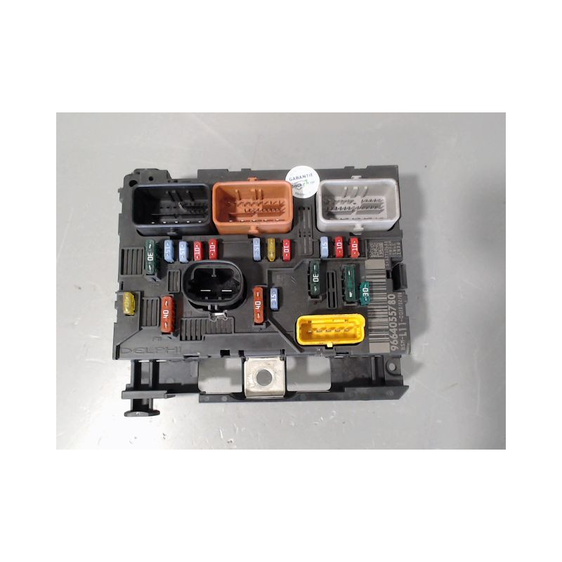 BOITE A FUSIBLES PEUGEOT 207 3P