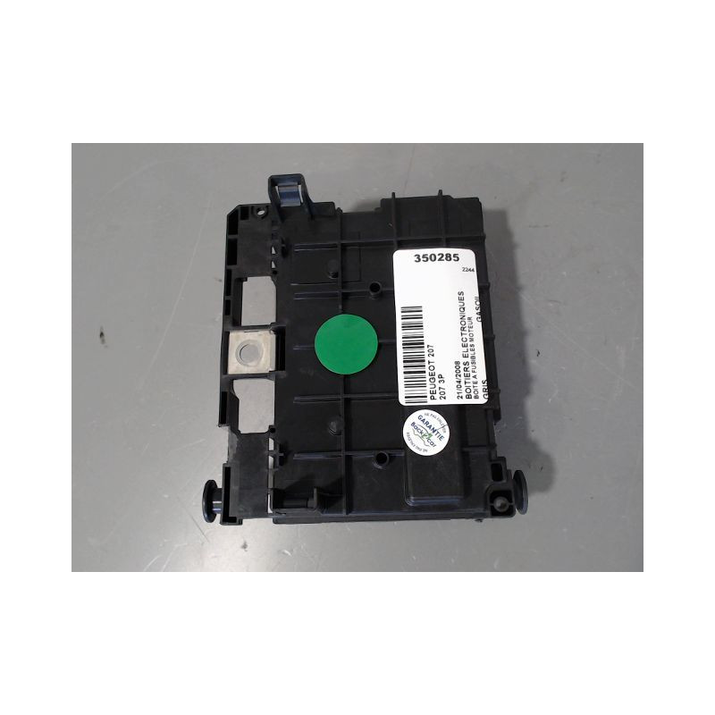 BOITE A FUSIBLES PEUGEOT 207 3P