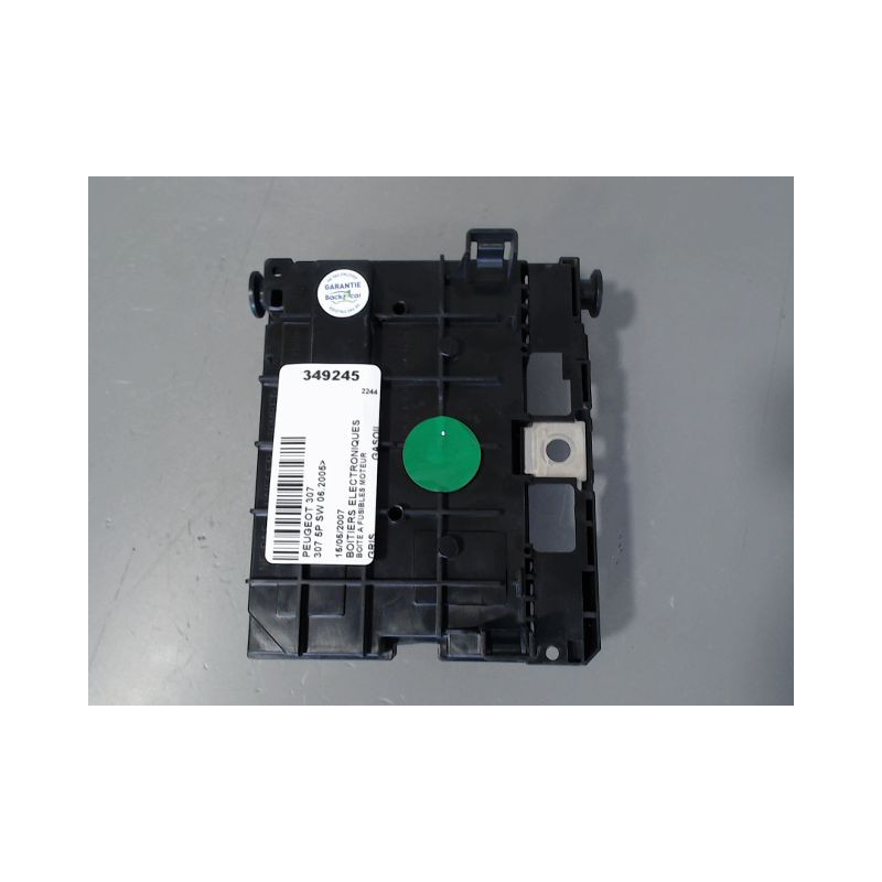 BOITE A FUSIBLES PEUGEOT 307 SW 2005-