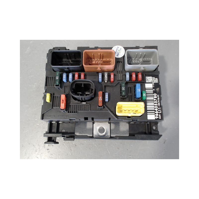 BOITE A FUSIBLES PEUGEOT 207 2007-