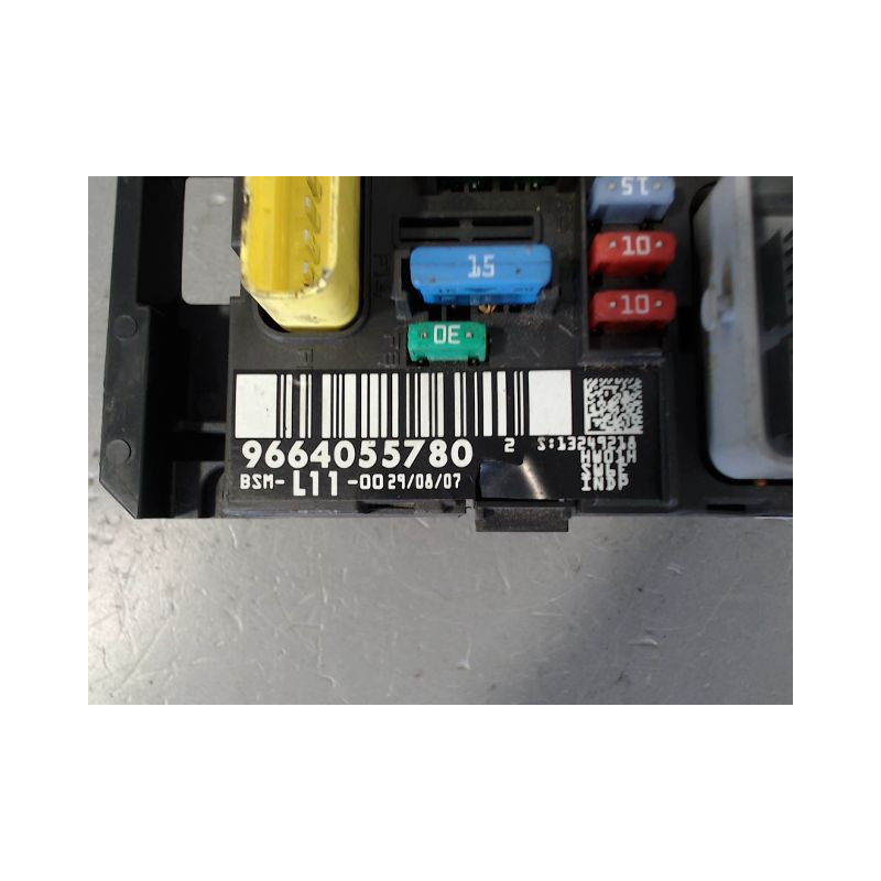 BOITE A FUSIBLES PEUGEOT 207 2007-