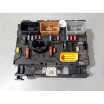 BOITE A FUSIBLES PEUGEOT 307 2005-2007