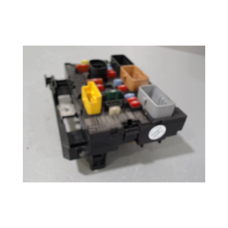 BOITE A FUSIBLES PEUGEOT 307 2005-2007