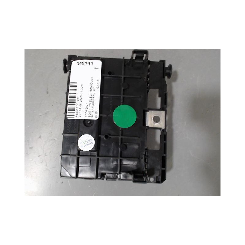 BOITE A FUSIBLES PEUGEOT 307 2005-2007