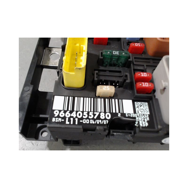 BOITE A FUSIBLES PEUGEOT 207 2007-