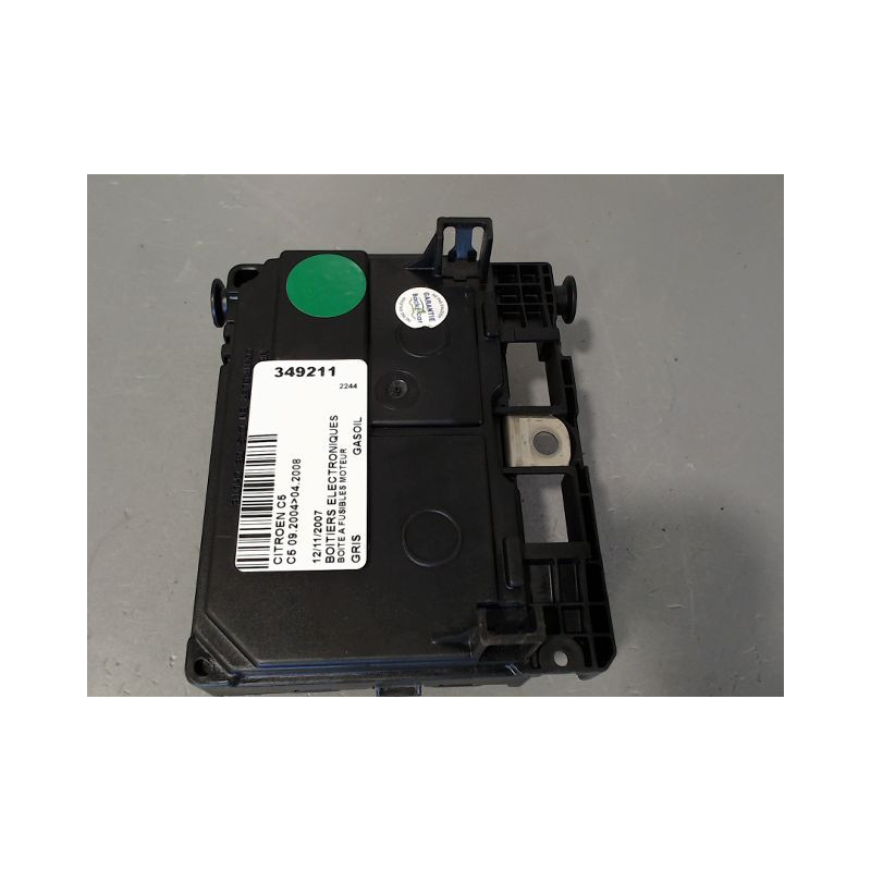 BOITE A FUSIBLES CITROEN C5 2004-2008