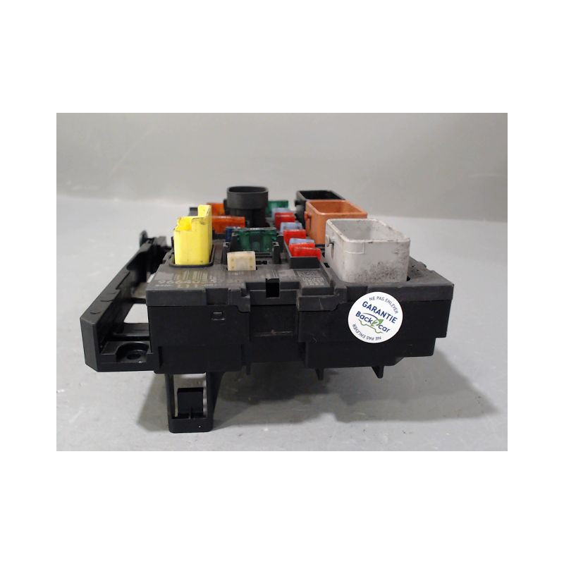 BOITE A FUSIBLES PEUGEOT 207 2007-