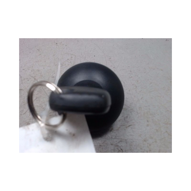 BOUCHON RESERVOIR A CARBURANT DACIA SANDERO 2008-