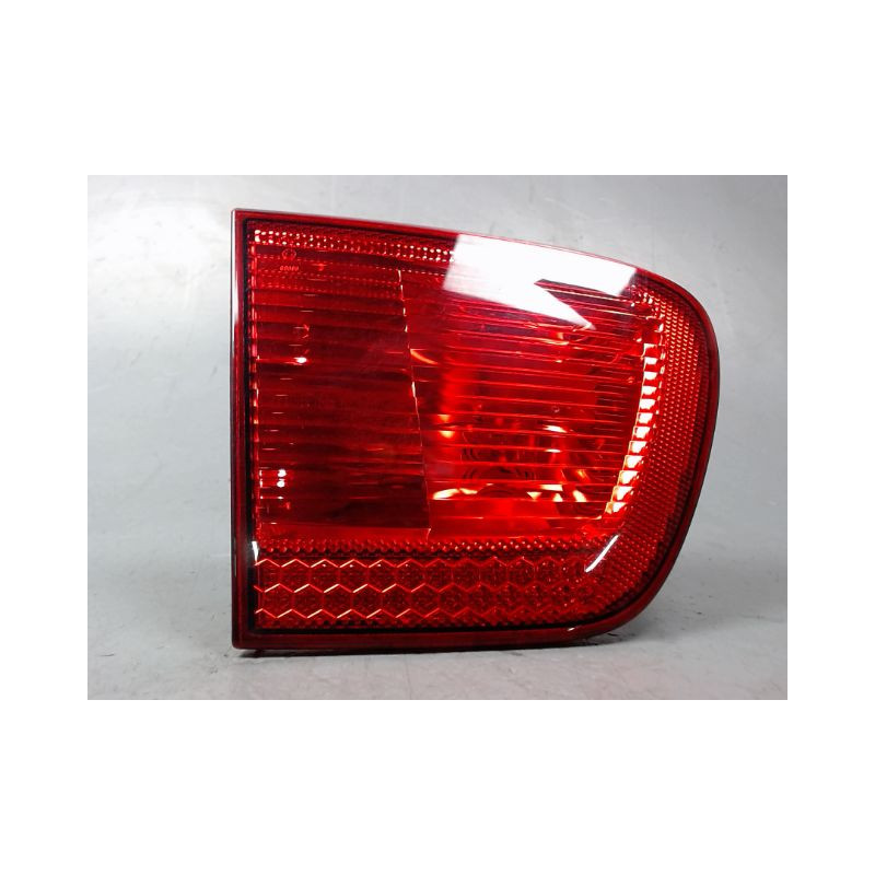 FEU ARRIERE INTERIEUR GAUCHE SEAT IBIZA 99-2002
