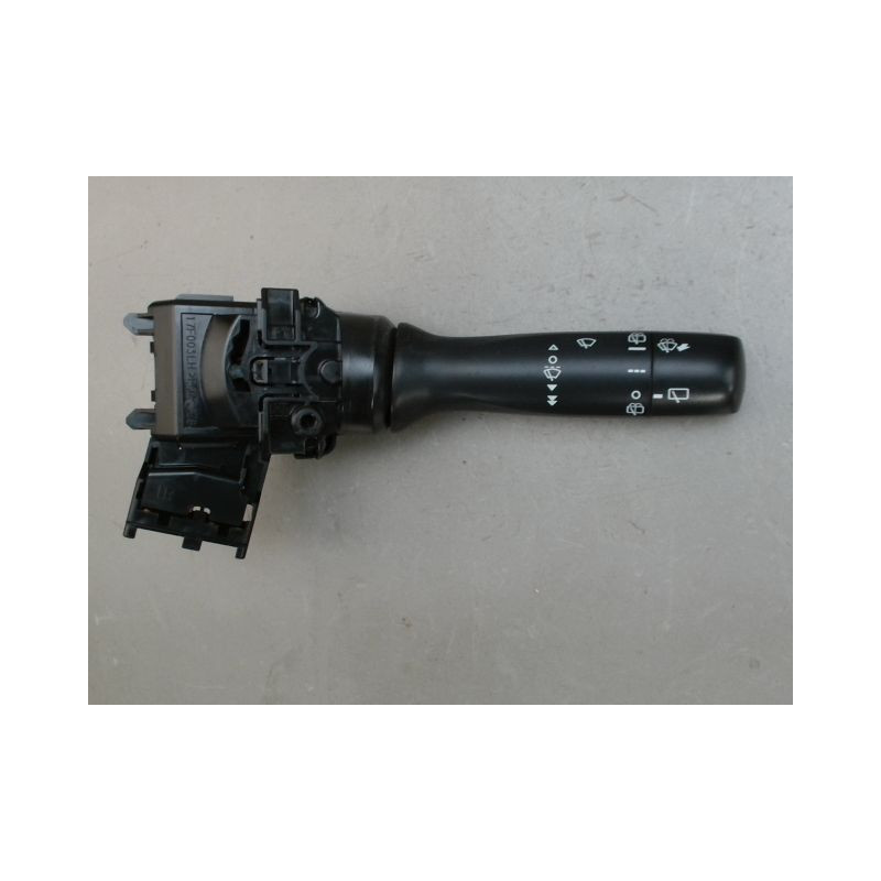 COMMANDE ESSUIE GLACE TOYOTA YARIS
