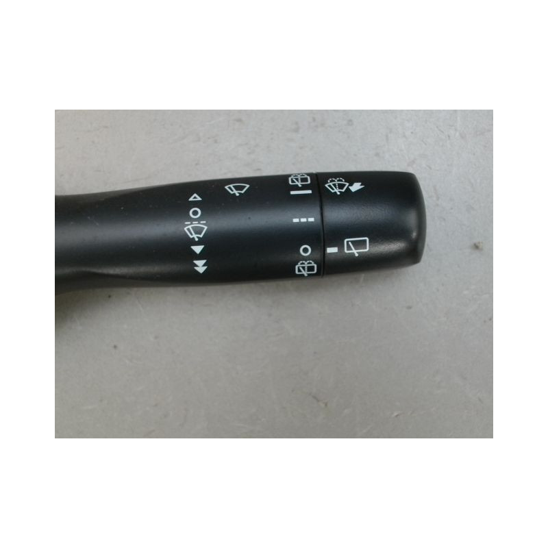 COMMANDE ESSUIE GLACE TOYOTA YARIS
