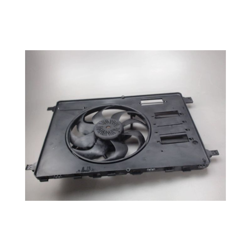 MOTEUR VENTILATEUR RADIATEUR FORD KUGA