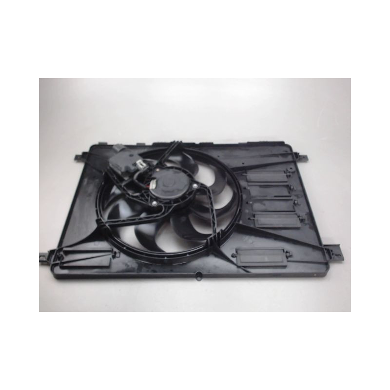 MOTEUR VENTILATEUR RADIATEUR FORD KUGA