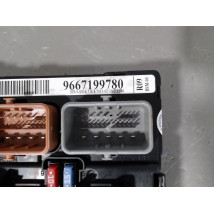 BOITE A FUSIBLES PEUGEOT 207 2007-